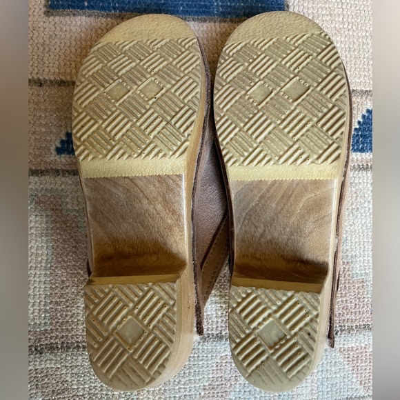 No. 6 Sherpa Lined Tan Suede Clog Size 40 - runs small - Picture 2 of 12